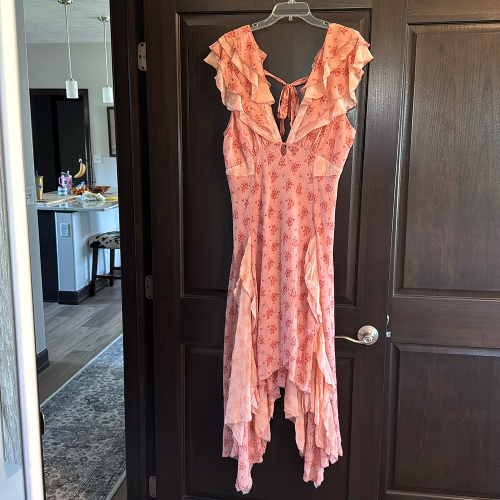 Free People pink ruffle dress💖